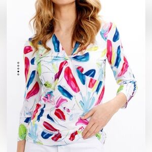DOLCEZZA Colorful Abstract Print Women's Top NWT Size Small